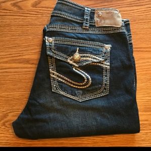 SILVER JEANS WOMEN’S SUKI SURPLUS CAPRIS, SIZE 33